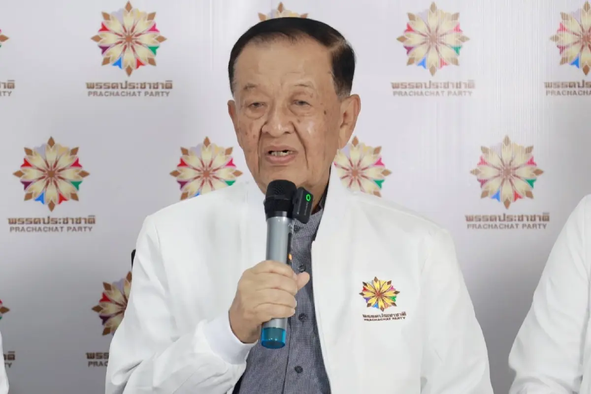 นายวันมูหะมัดนอร์ มะทา ประธานที่ปรึกษานายกรัฐมนตรี 
