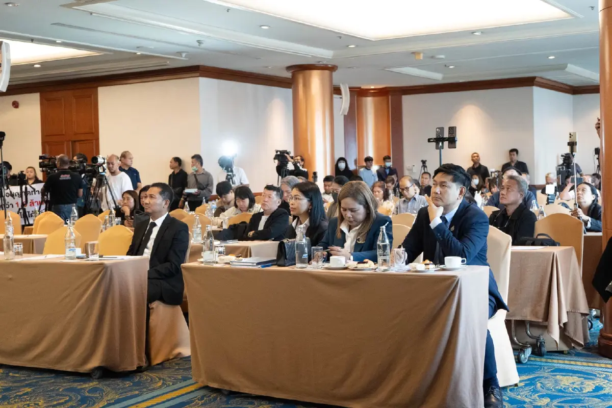 ‘ฟิวร์เจอร์ สกาย’ เดินหน้า e-WorkPermit พร้อมทวงถามค่าจ้าง 715 ล้านบาท