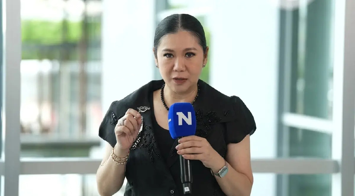 นางสาวฐาปนีย์ เกียรติไพบูลย์ ผู้ว่าการการท่องเที่ยวแห่งประเทศไทย (ททท.)
