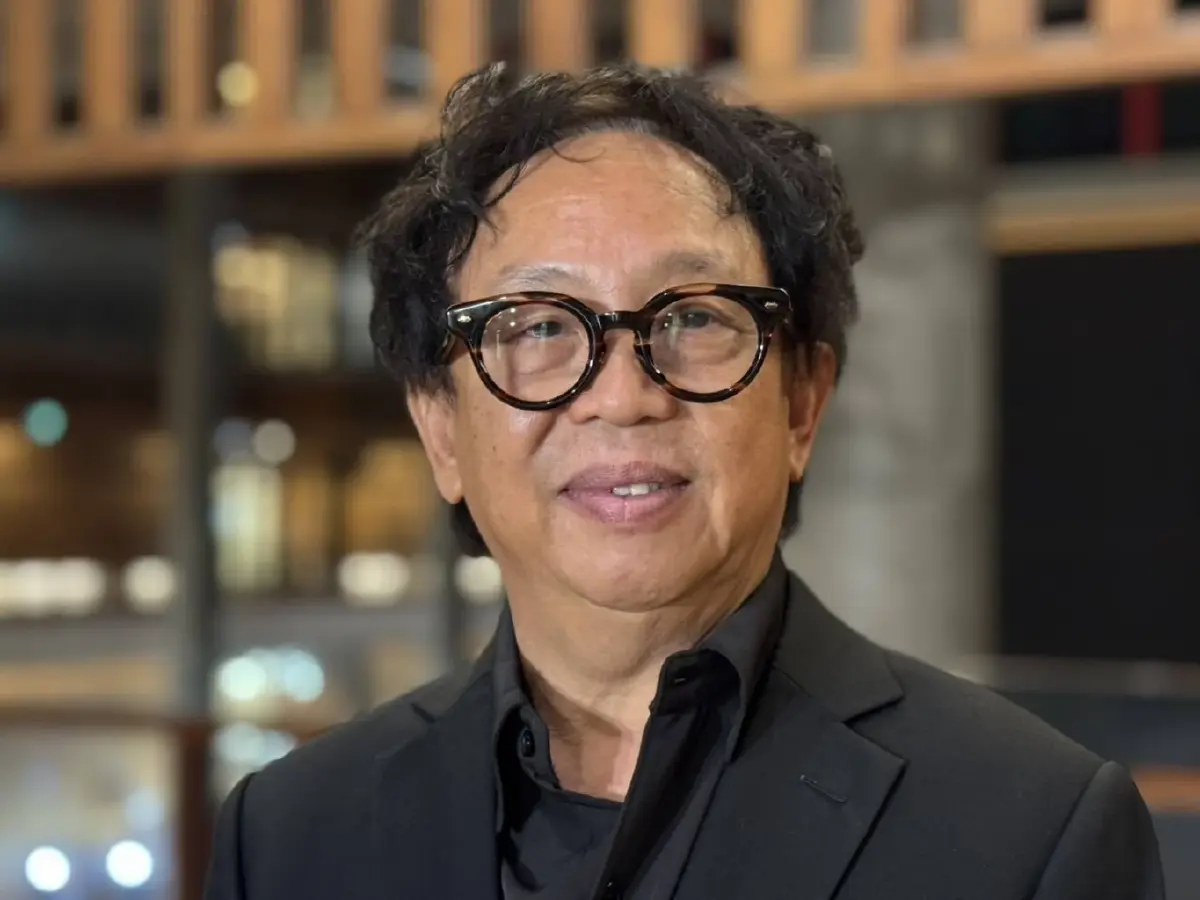 สาทิตย์ วงศ์หนองเตย สส.บัญชีรายชื่อและรองหัวหน้าพรรคประชาธิปัตย์
