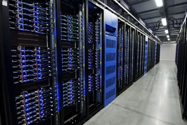 รายงานเสนอสหรัฐฯ บอมบ์ Data Center จีน สกัดผงาดผู้นำ AI โลก
