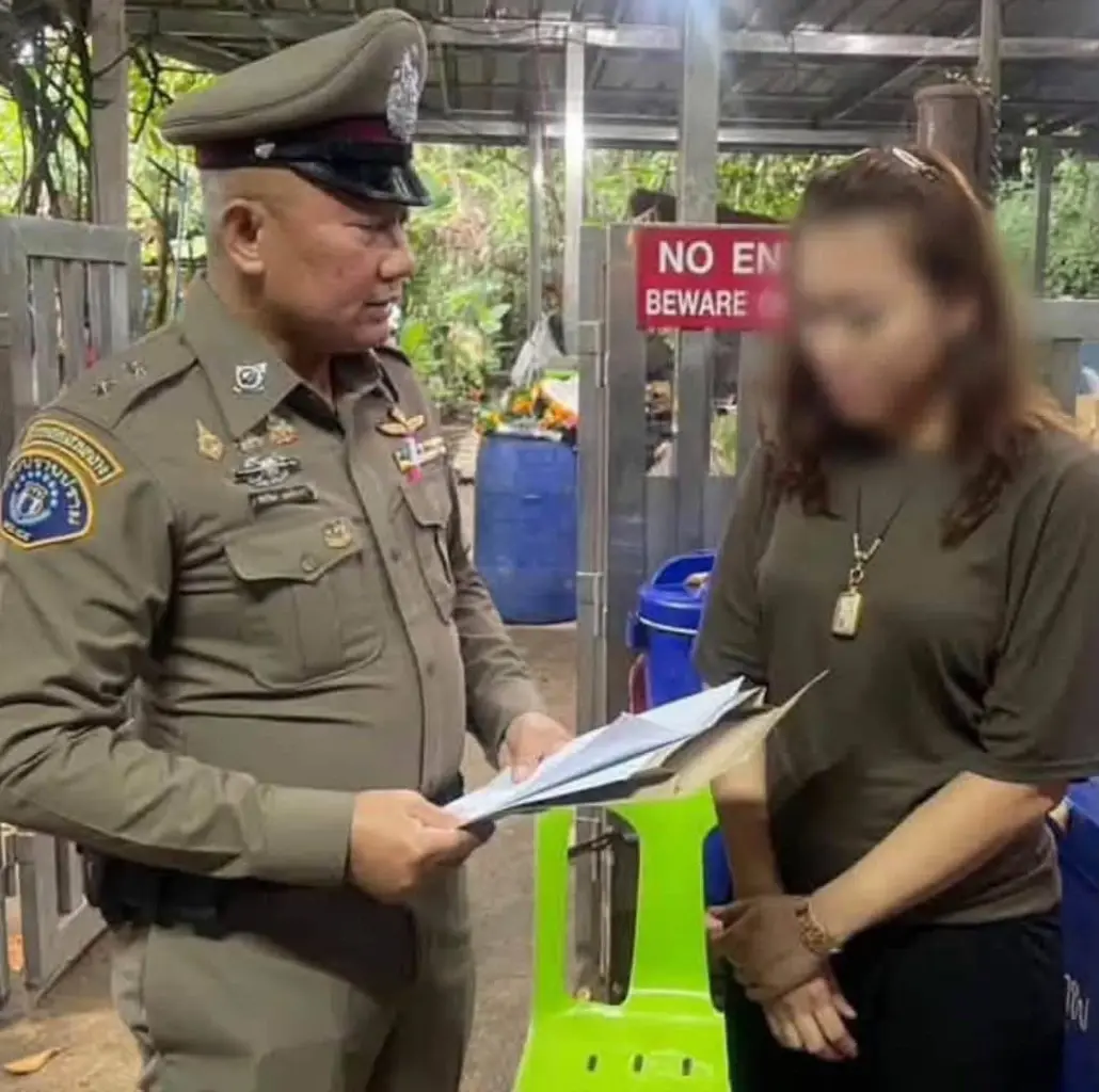 ช็อกวงการผ้าเหลือง! กองปราบรวบ "หลวงพ่ออติโชติ" เจ้าอาวาสวัดพุทไธศวรรย์ ยักยอกเงินวัด 92 ล้าน โอนให้สีกาคนสนิท คาหนังคาเขาคากุฏิ