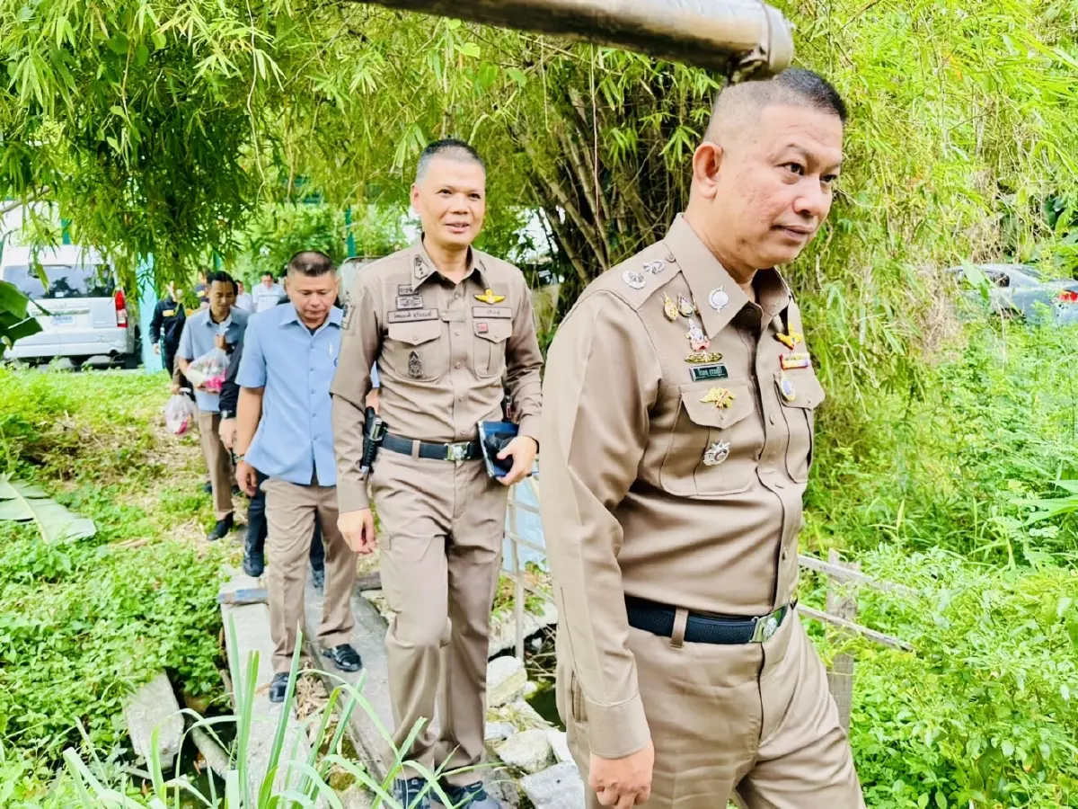 'รองจ๋อ' ลุยสุเหร่าจรเข้ขบ ดันตำบลยั่งยืนสกัดยาเสพติด