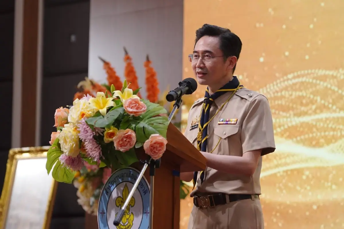 นายยศชนัน วงศ์สวัสดิ์ รองนายกฯ และ รมว.อว. 