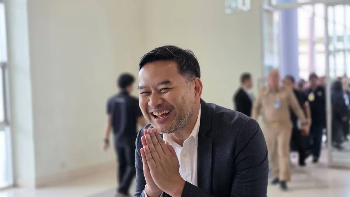 นพ.เอกภพ เพียรพิเศษ โฆษกประจำสำนักนายกรัฐมนตรี คนใหม่