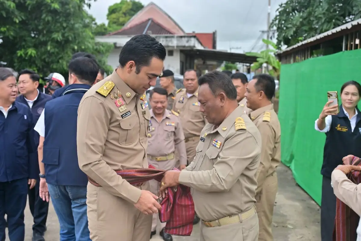 มท.3 ลุยเขวาสินรินทร์–ศีขรภูมิ เปิดแผนพลิกโฉมสุรินทร์