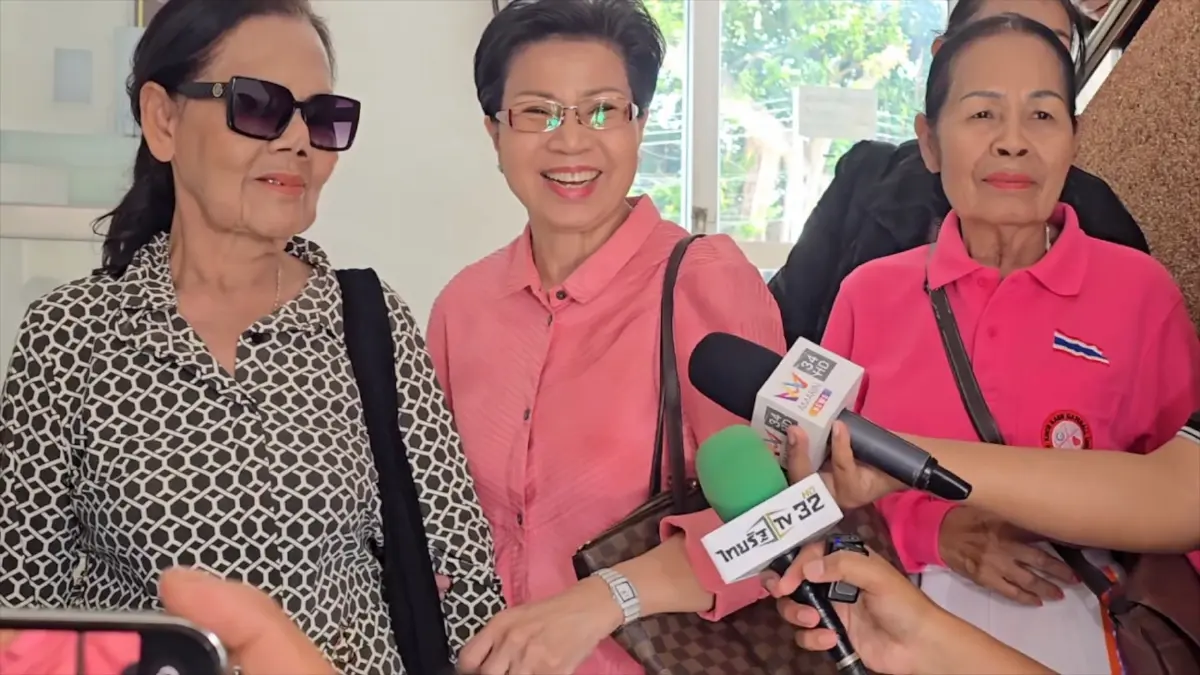 "ป้าดา-ป้าไข" อ่วมโดน 4 ข้อหาหนัก รวม ม.112 คดี "วัดป่าอดุลยาราม" ก่อนปฏิเสธทุกข้อกล่าวหา