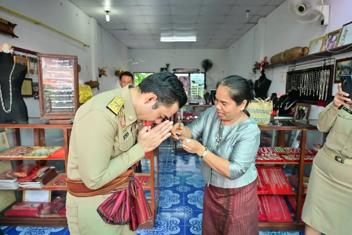 มท.3 ลุยเขวาสินรินทร์–ศีขรภูมิ เปิดแผนพลิกโฉมสุรินทร์