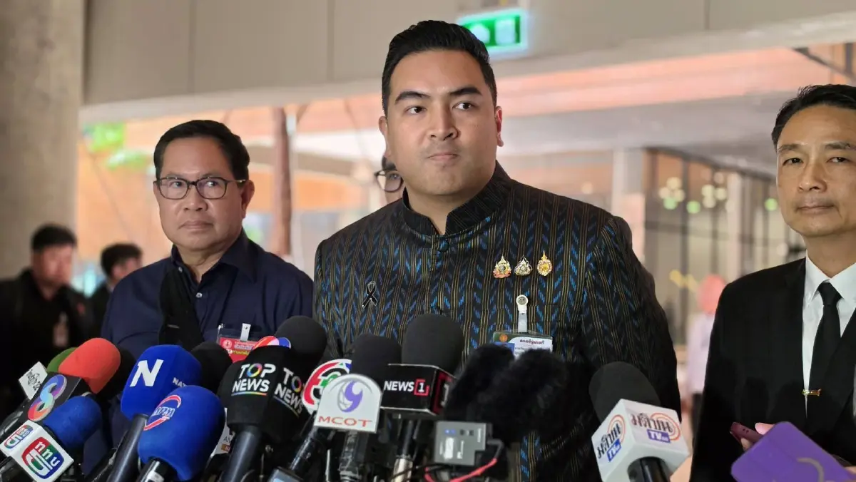 นายวัชระพล ขาวขำ รัฐมนตรีช่วยว่าการกระทรวงเกษตรและสหกรณ์