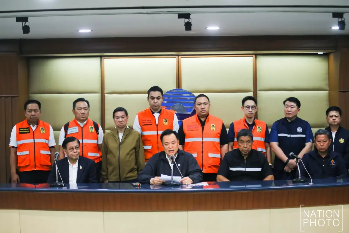 ถอดบทเรียนหาดใหญ่! "อนุทิน" ลุยเองสั่ง ผู้ว่าฯ ใช้เงินฉุกเฉินได้ทันที เร่งเยียวยา-ฟื้นฟูพื้นที่น้ำท่วม