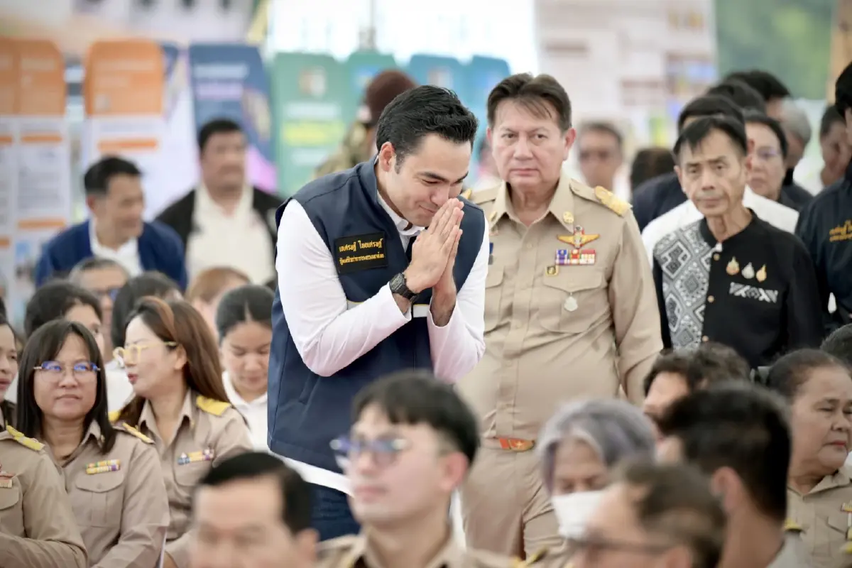 มท.3 ตรวจราชการ "จ.กำแพงเพชร" ติดตามแก้ปัญหาผลกระทบน้ำท่วม