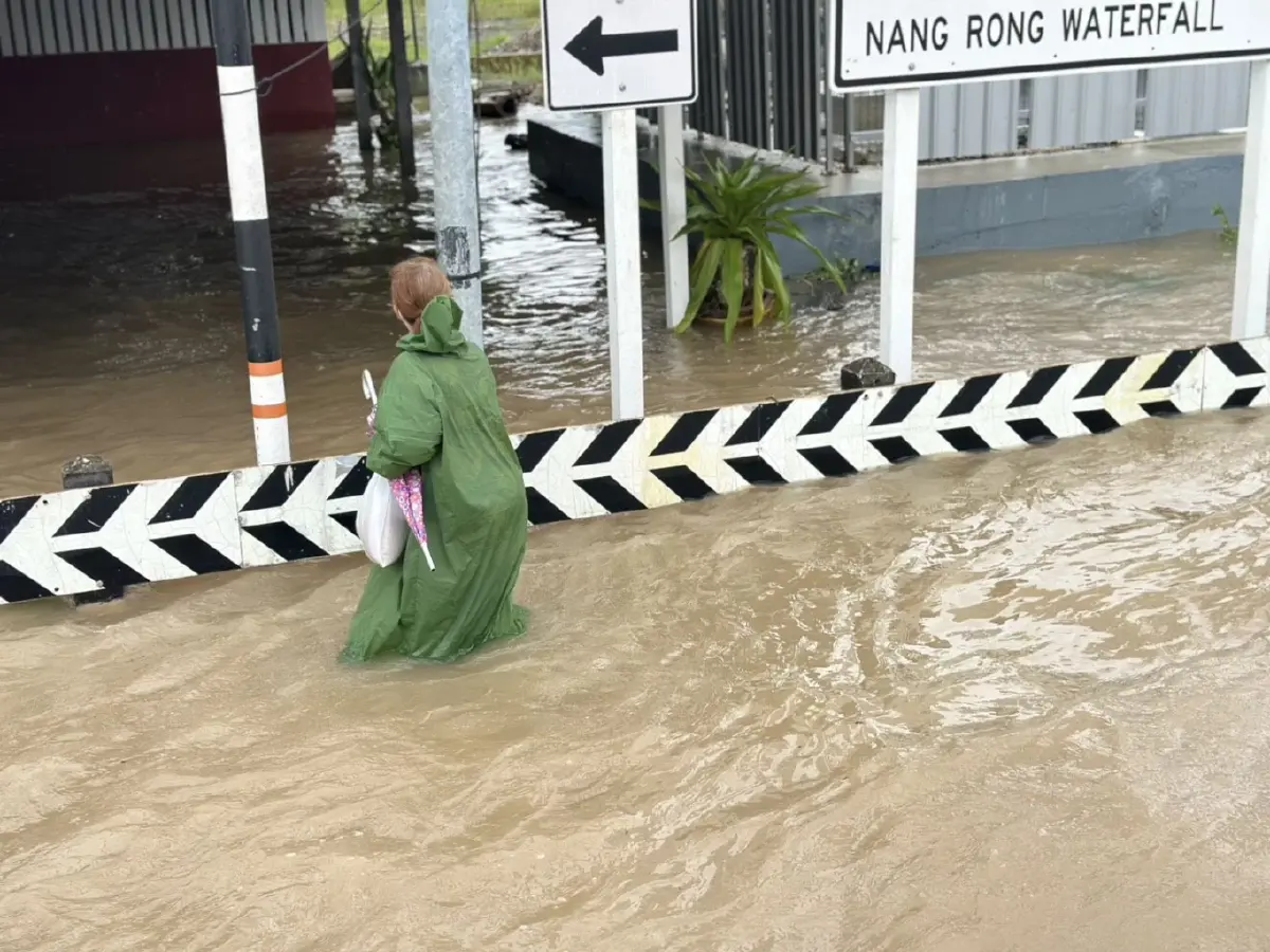 พลพีร์ สั่งปิดประตูน้ำเขื่อนขุนด่านฯ ชั่วคราว กู้น้ำท่วมนครนายก