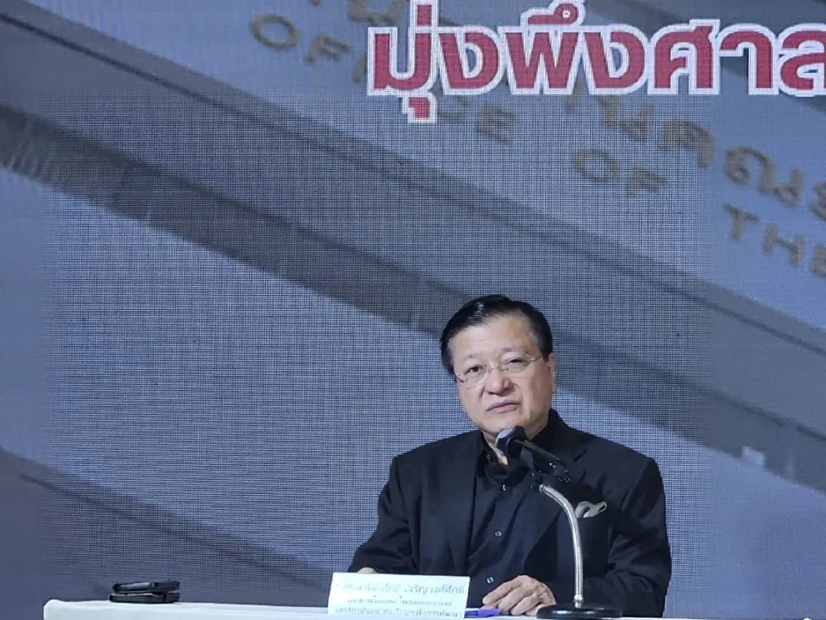 "ไอเอฟดีโพล" เผย ปชช. 73% คาใจคดีฮั้ว สว. มอง กกต. อุ้มการเมือง
