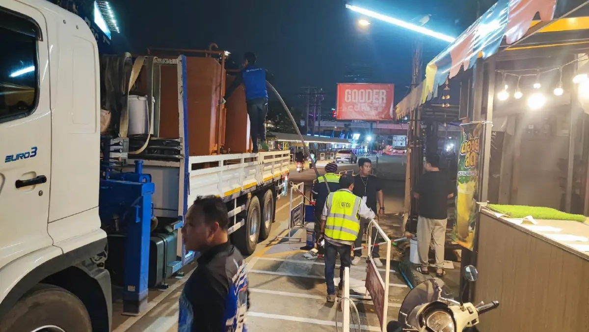 "โอ๋ สุดซอย" ลุยเช็คบิล Data Center ย่านพระราม 9 แอบซุกน้ำมัน 2 แสนลิตร จ่อดำเนินคดีเด็ดขาด หลังชาวบ้านโวยกลิ่นคลุ้ง