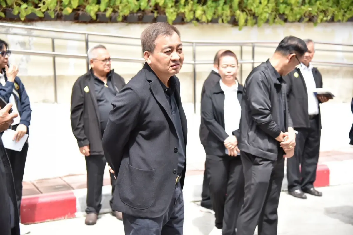 "ผู้ว่าฯ-กกต." ลุยตรวจความเรียบร้อยเลือกตั้ง "นายก อบจ.นนฯ" ยังไร้เรื่องทุจริต ลุ้นผลไม่เกิน 3 ทุ่ม