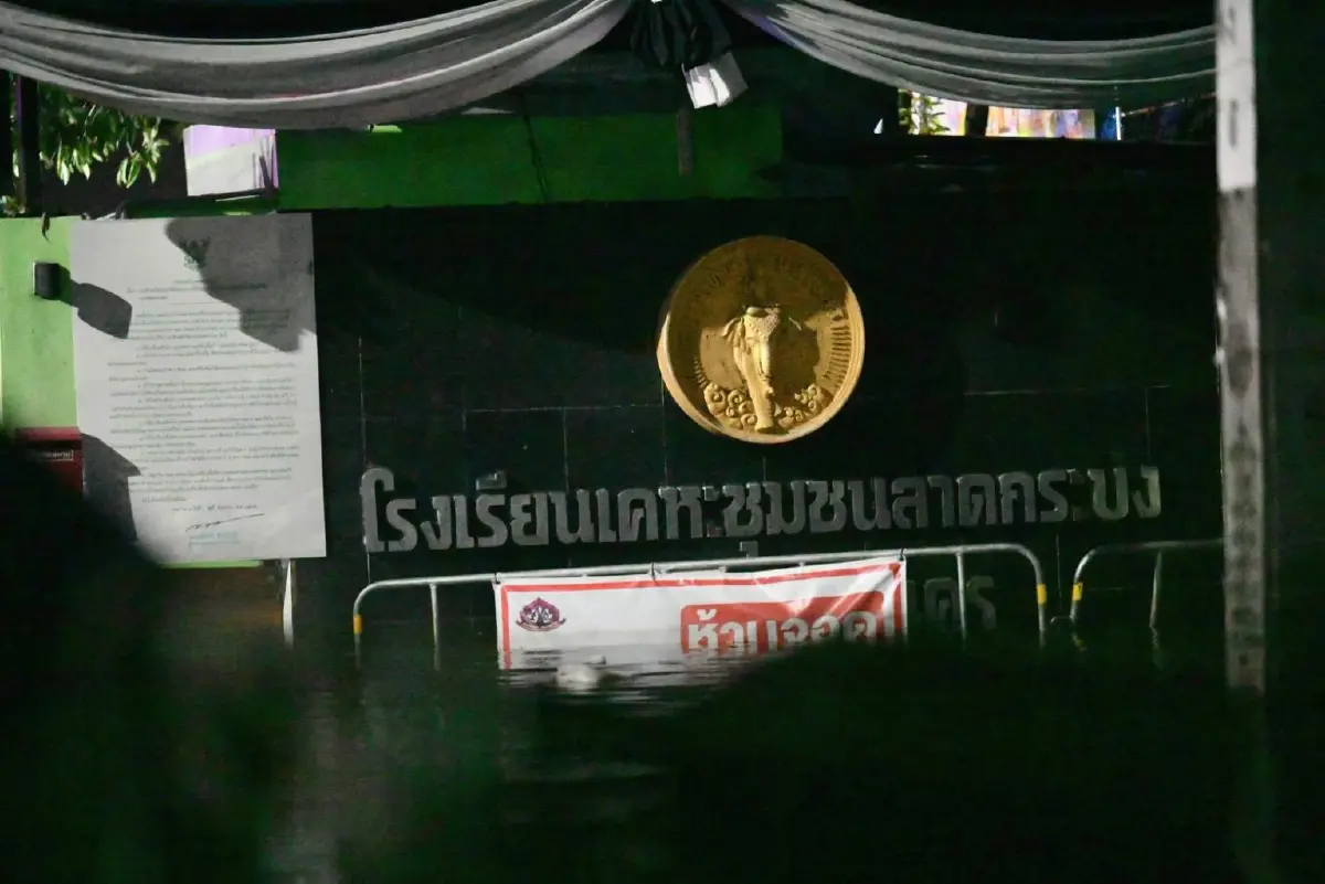 ด่วน! กทม.สั่งปิดโรงเรียน 15 เขต หนีน้ำท่วม 30 ก.ย.-2 ต.ค. 69