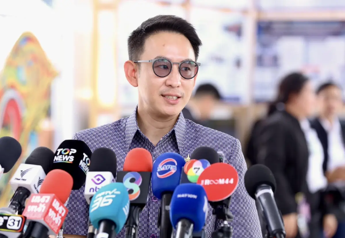 นายวรศิษฎ์ เลียงประสิทธิ์ รัฐมนตรีช่วยว่าการกระทรวงมหาดไทย (มท.4)