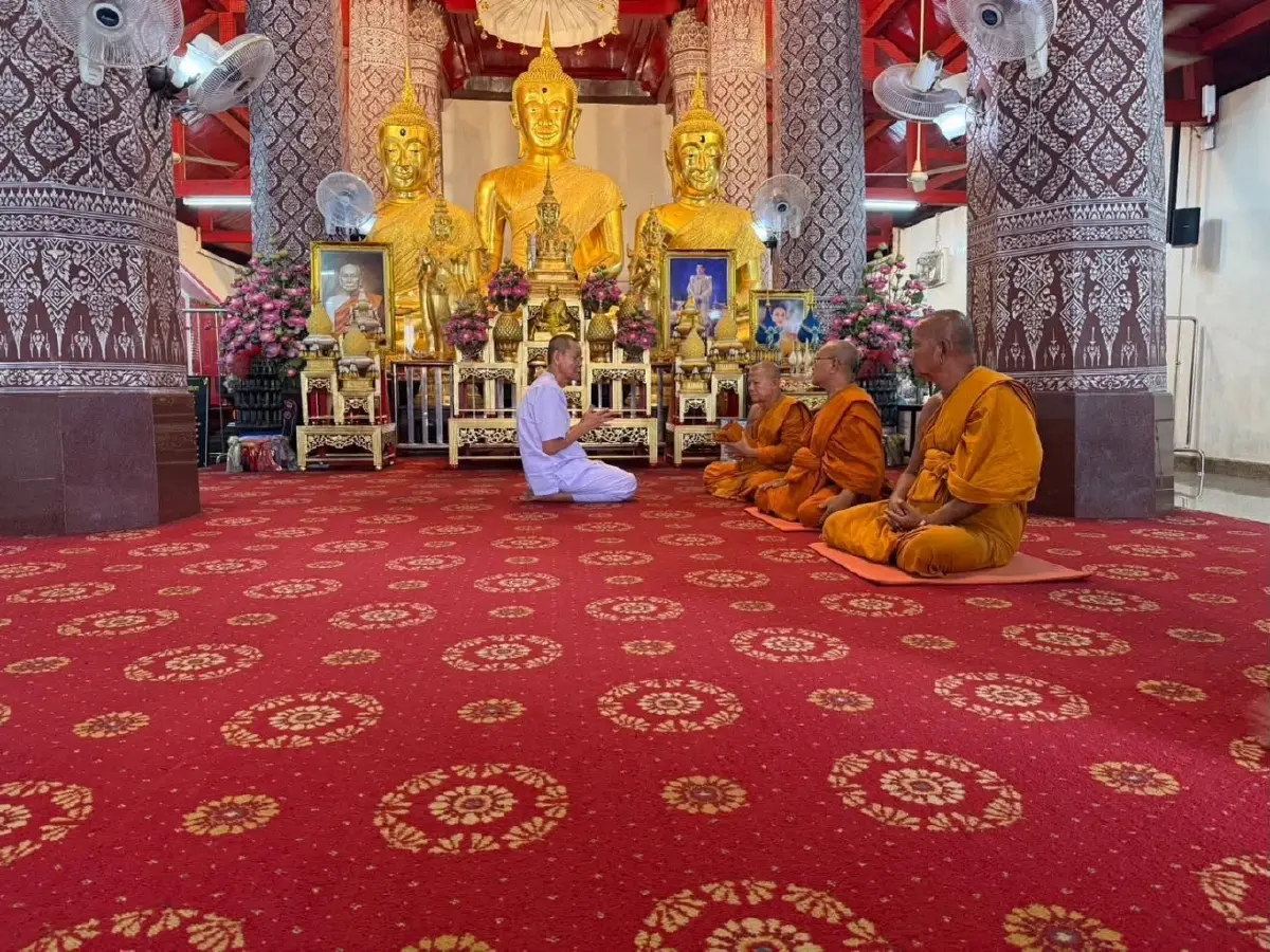 "หลวงพ่ออติโชติ" สึกแล้ว! หลัง CIB บุกรวบคากุฏิ ยักยอกเงินวัด 92 ล้านเปย์สีกา