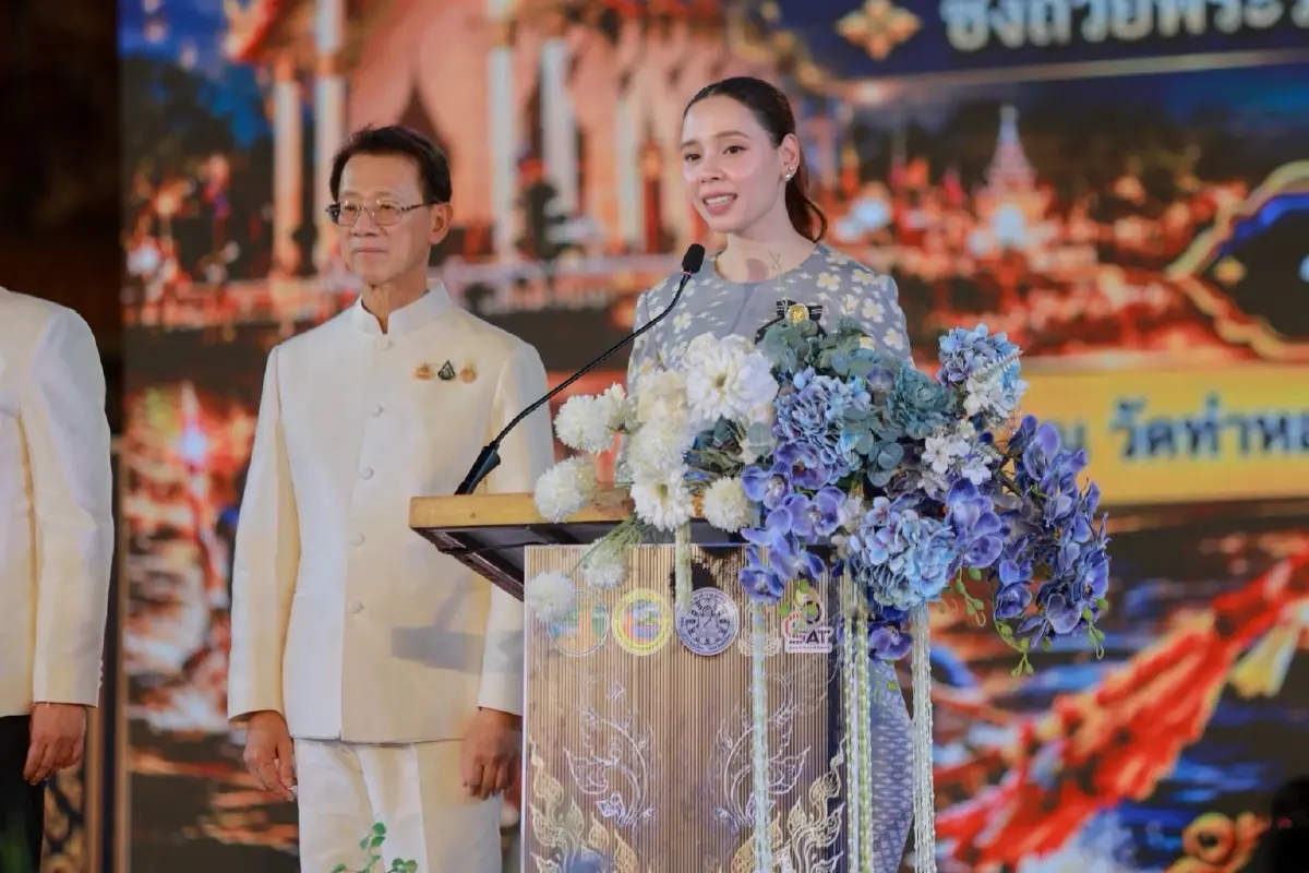 รมว.วธ.เปิดงานแข่งเรือยาวพิจิตร-ยกระดับวัฒนธรรมสร้างรายได้