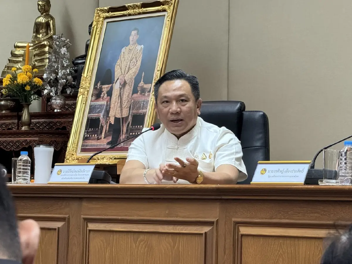 นิรัตน์ พงษ์สิทธิถาวร รองปลัดกระทรวงมหาดไทย ในฐานะรักษาราชการแทนอธิบดีกรมส่งเสริมการปกครองส่วนท้องถิ่น (สถ.) 