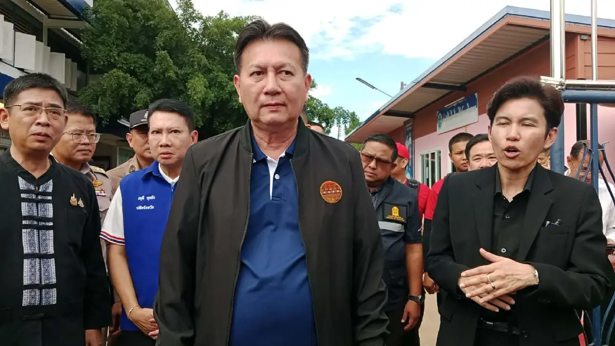 ระทึก! นักเรียน ม.3 ป่วยซึมเศร้า บุกกราดยิงในโรงเรียนดังกำแพงเพชร