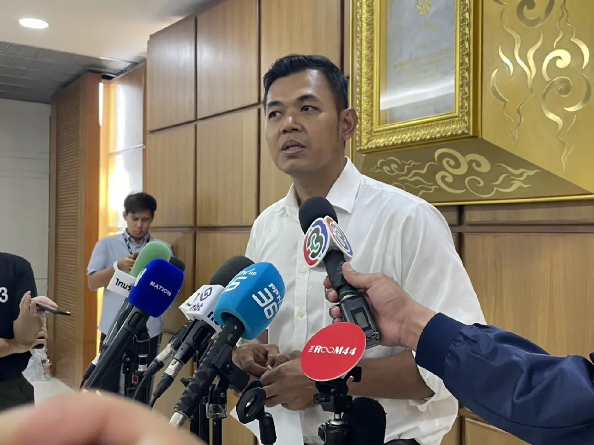 "สว.เทวฤทธิ์" ยื่น กกต. จี้เปิดสำนวนคดี "ฮั้ว สว." คาใจถูกร้องแต่ "ไม่ถูกเรียกชี้แจง"