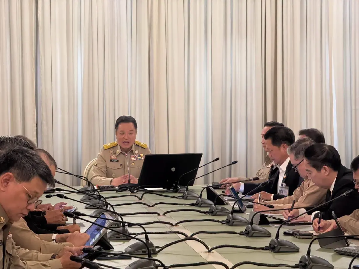 "นายกฯ" ถกด่วน สั่ง "ผู้ว่าฯ กทม." บัญชาการเหตุการณ์ ระดมสรรพกำลังเร่งระบายน้ำเต็มที่ กำชับเร่งเข้าถึงทุกพื้นที่