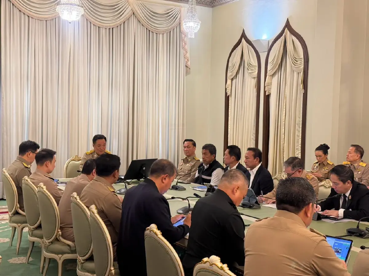 "นายกฯ" ถกด่วน สั่ง "ผู้ว่าฯ กทม." บัญชาการเหตุการณ์ ระดมสรรพกำลังเร่งระบายน้ำเต็มที่ กำชับเร่งเข้าถึงทุกพื้นที่