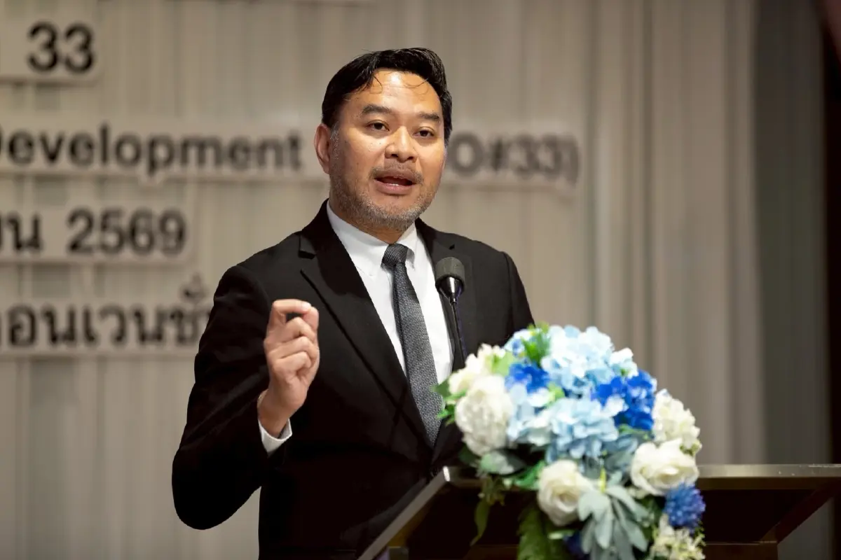 งานแรก "โฆษกหมอเอก" วิวาทะ "วิโรจน์" สวนกลับปมใบสั่งยา "อนุทิน" แนะนำให้ไปหาหมอตรวจด่วน