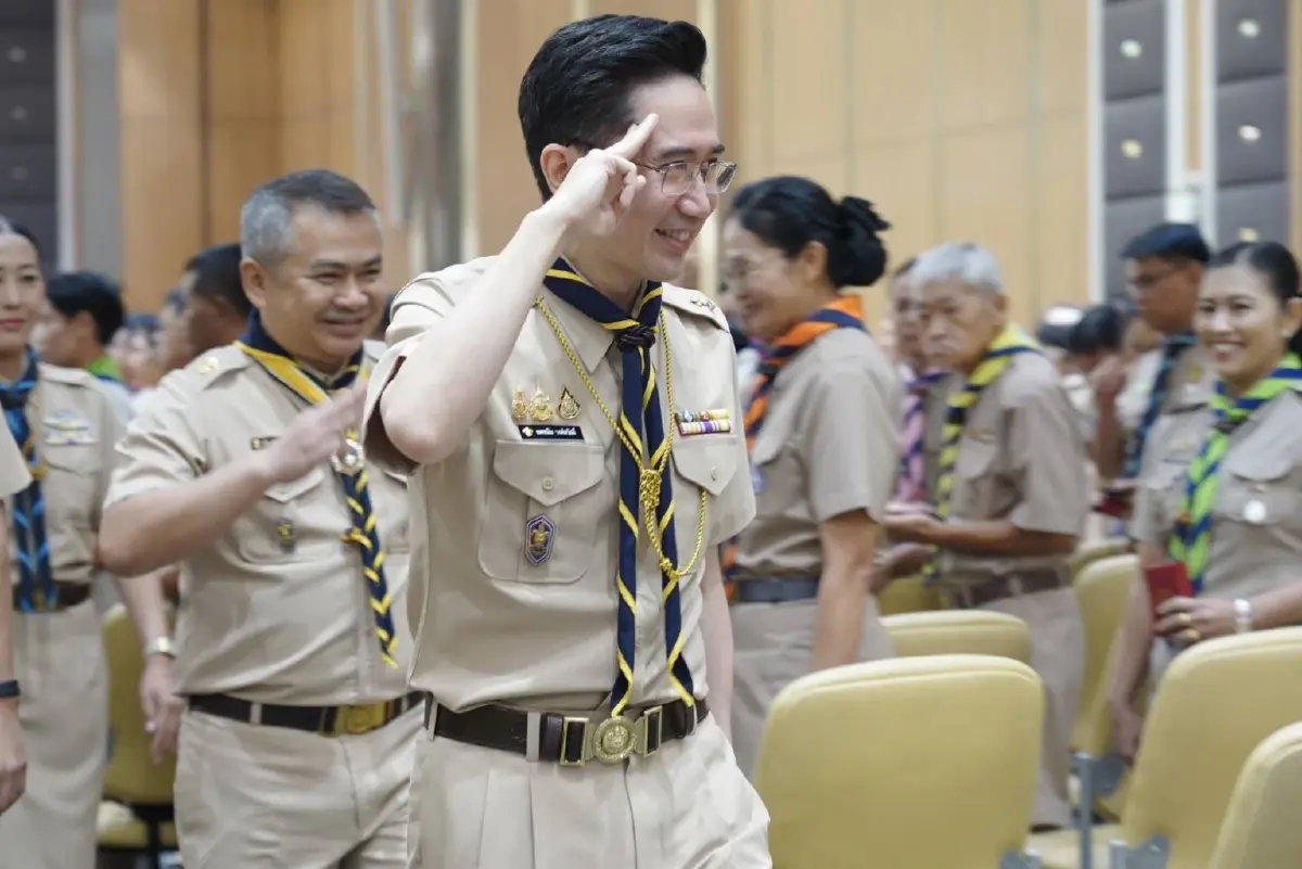 นายยศชนัน วงศ์สวัสดิ์ รองนายกฯ และ รมว.อว. 