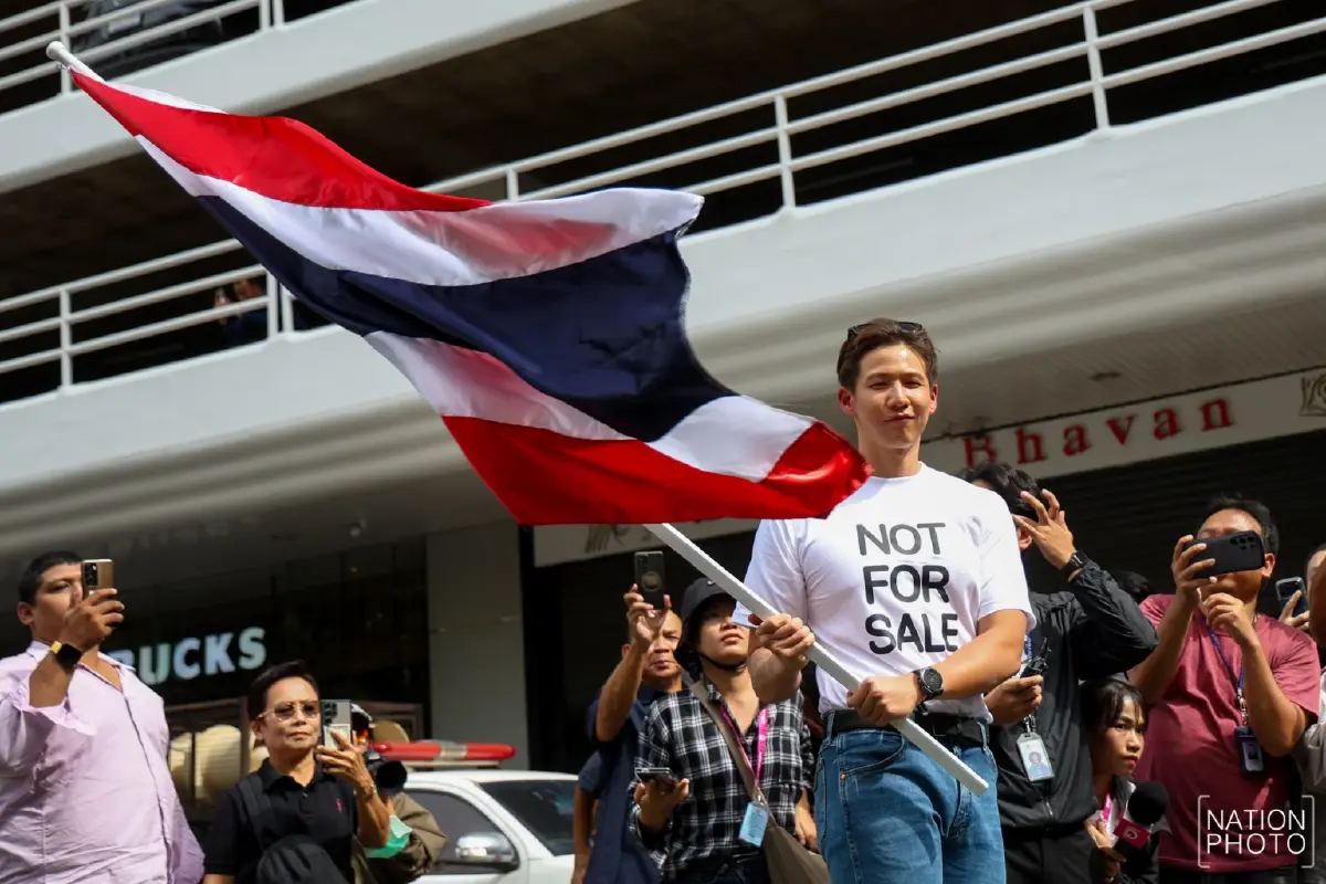 “สนธิ” นำม็อบทวงคืนประเทศ อ่านแถลงการณ์หน้าสถานทูตอิสราเอล
