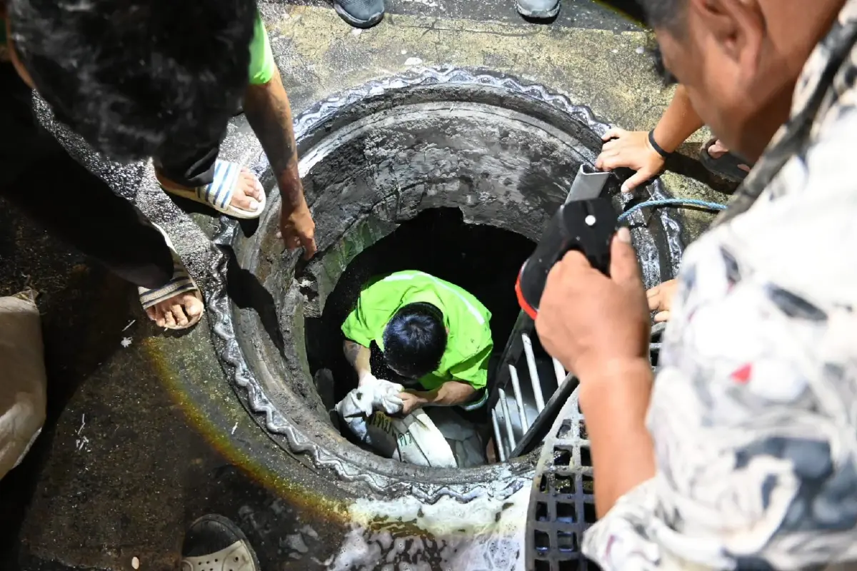 สูบออกแล้ว 5 พันลิตร! กทม.ตรวจสอบแล้วบริเวณน้ำมันรั่วไม่มี Data Center