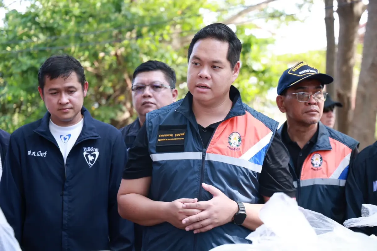 นายสรรเพชญ บุญญามณี รัฐมนตรีช่วยว่าการกระทรวงคมนาคม 