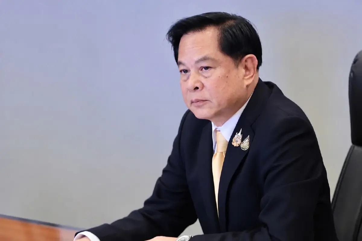 พีระพันธุ์ สาลีรัฐวิภาค หัวหน้าพรรครวมไทยสร้างชาติ 