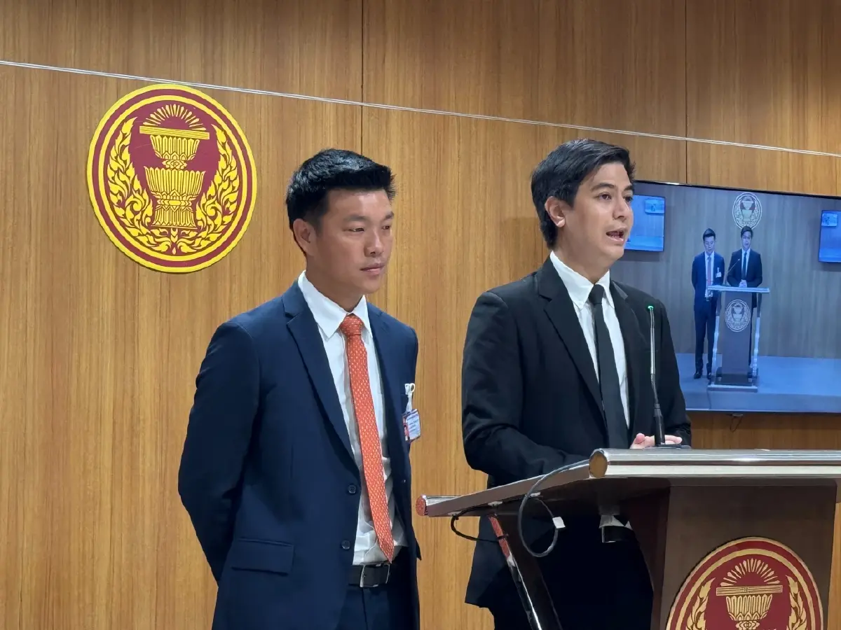 ปชน.ลุยยื่น ป.ป.ช. ฟัน 7 เสือ กกต. ปมมติคดีฮั้ว สว. ฐานปฏิบัติหน้าที่มิชอบ