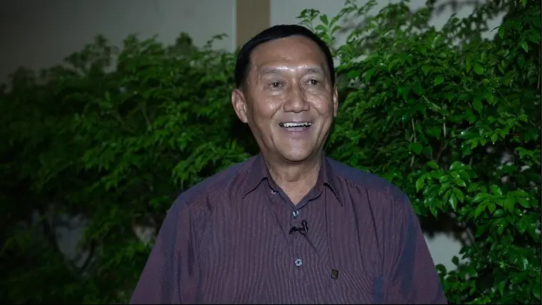  นายประวิทย์ จารุรัชกุล หรือ "ผู้ใหญ่เฮง" อดีตนายกองค์การบริหารส่วนตำบลสำโรง และอดีตผู้สมัคร สส.ศรีสะเกษ เขต 8 พรรคเพื่อไทย