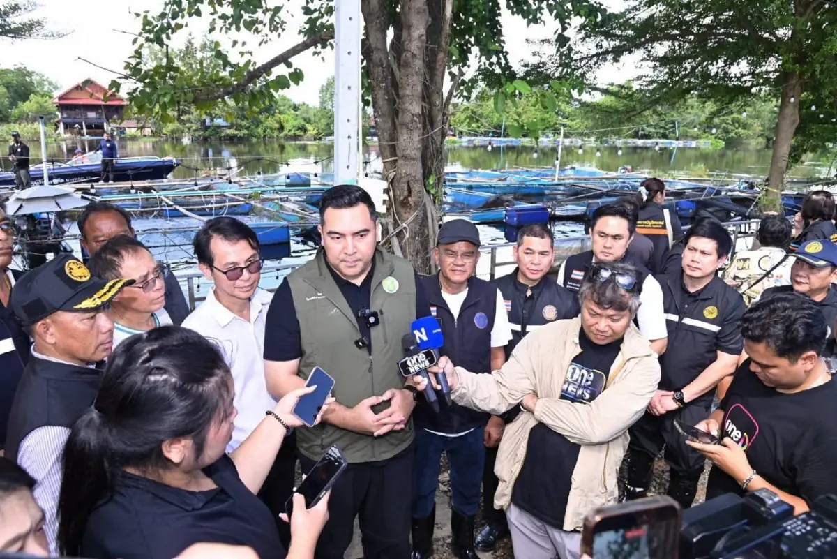 วัชระพล ขาวขำ รมช.เกษตรฯ และ สส.อุดรธานี พรรคเพื่อไทย 