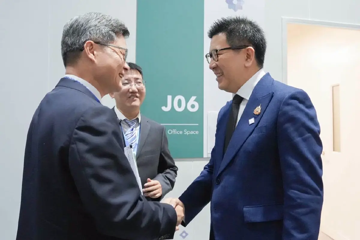 “เอกนิติ” หารือ "รัฐมนตรีคลังจีน" หนุนลงทุนอุตสาหกรรมแห่งอนาคต