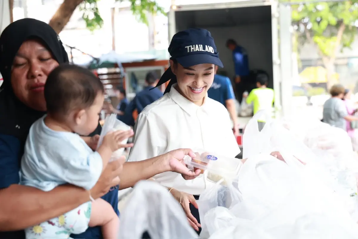 ทีม สส.พรรคภูมิใจไทย ส่งข้าวโรงครัว ภท.ช่วยชาวสวนหลวง กทม.
