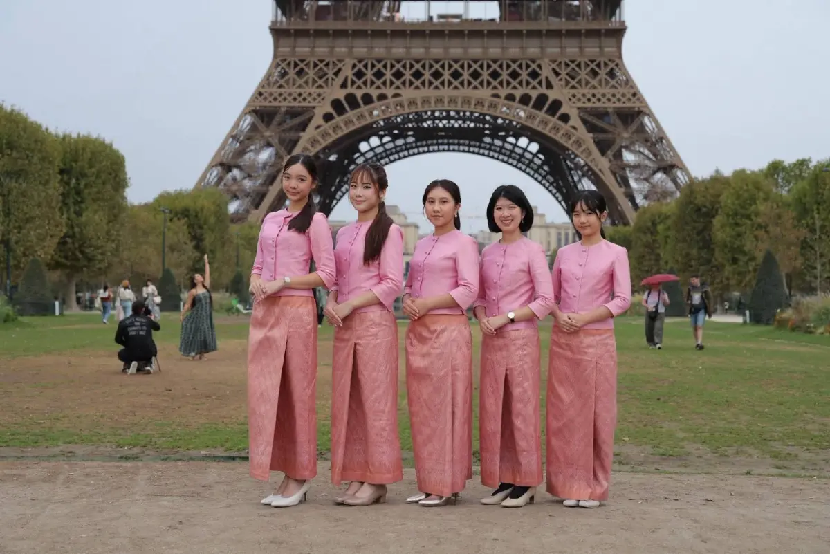12 เยาวชนไทย สวมชุดไทยพระราชนิยมโชว์วิสัยทัศน์เวที UN