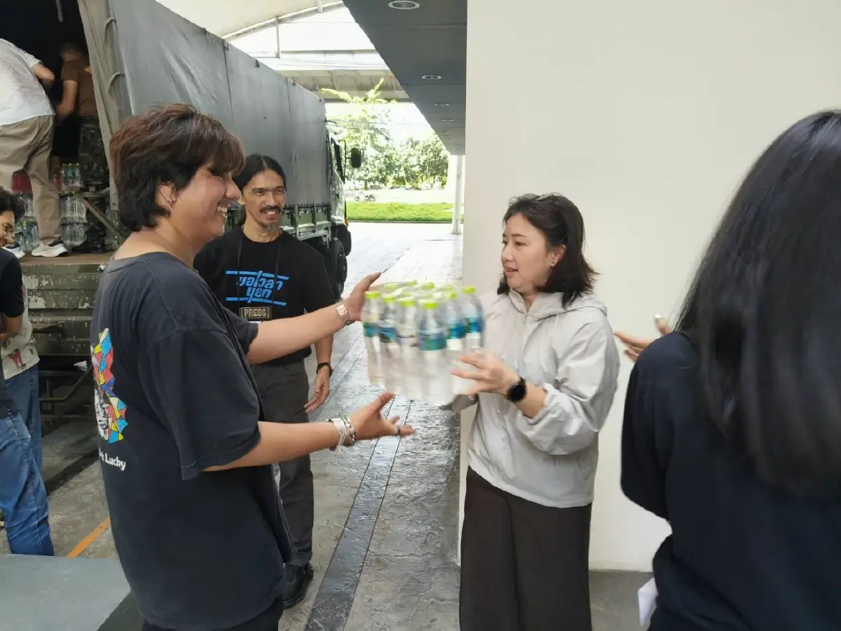 "มูลนิธิเนชั่น-กองทัพภาคที่ 1" ส่งมอบสิ่งของช่วยน้ำท่วม "ปราจีนบุรี - จ.ฉะเชิงเทรา" ช่วยเหลือผู้ประสบภัย