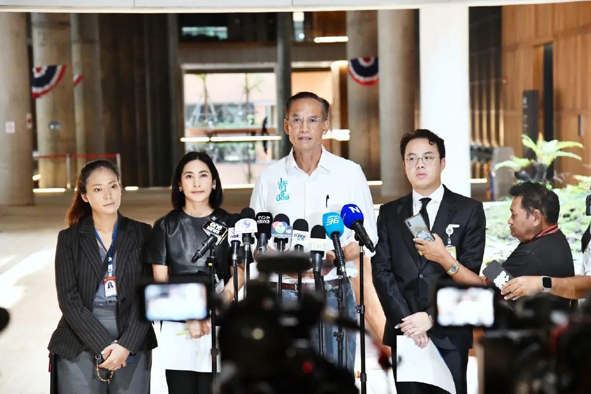 "ประชาธิปัตย์" วอนรัฐบาลปล่อยสินเชื่อ ปลอดดอกเบี้ย 3-6 เดือน