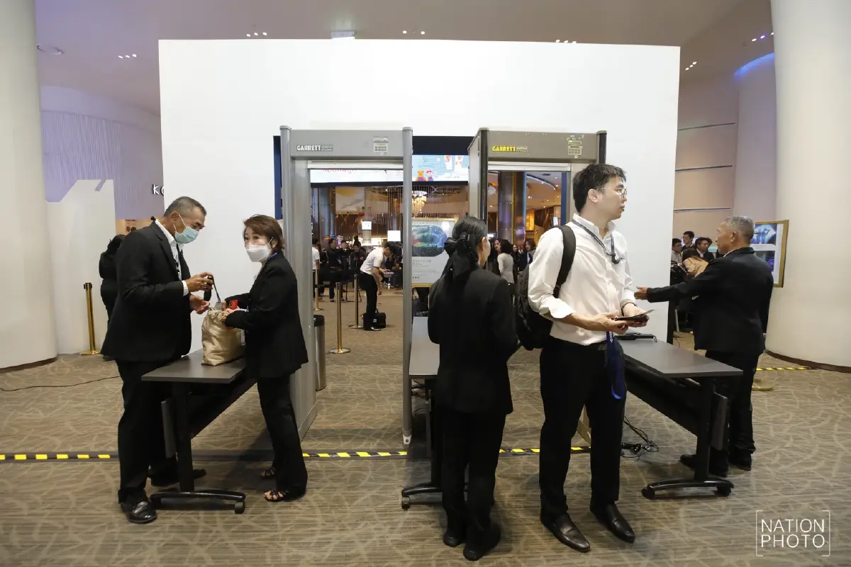 แห่ชมเนชั่นฟอรั่ม! แฟนคลับแห่แหนแน่นขนัดล้นหลาม รอเข้าชมงาน "NATION FORUM 2027: THAILAND’S AGENDA"