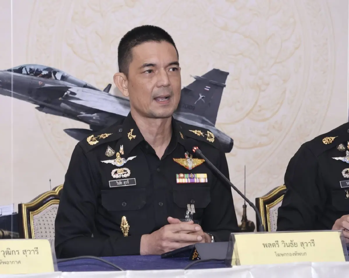 พลตรีวินธัย สุวารี โฆษกกองทัพบก