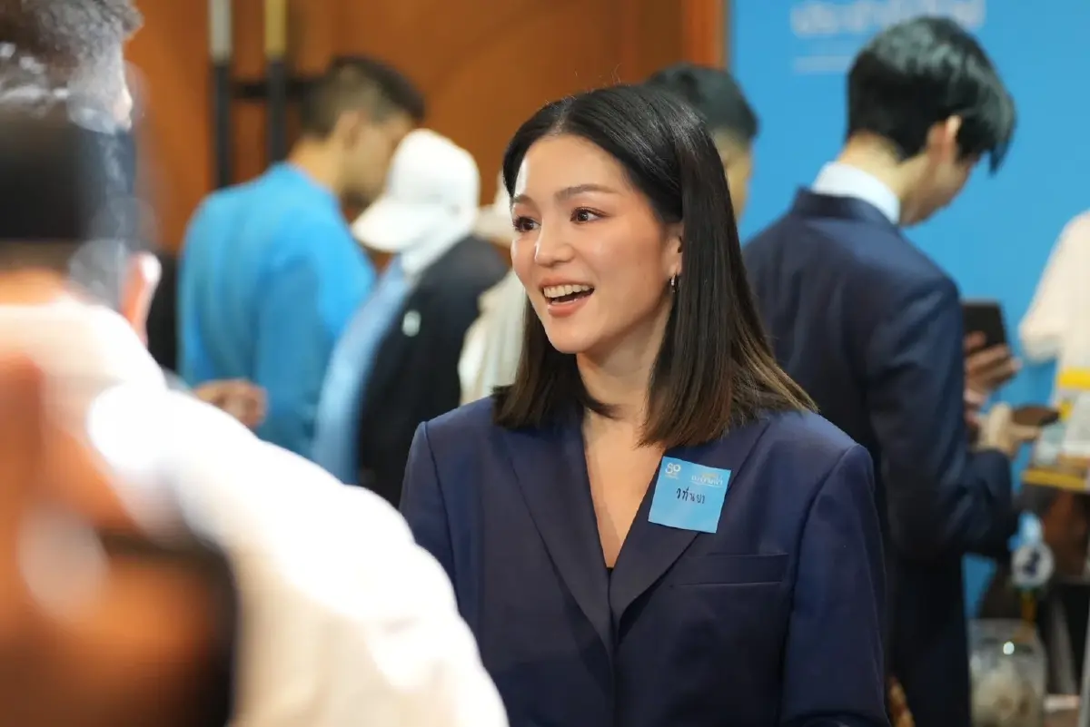 "ประชาธิปัตย์" จัด "กาลครั้งหนึ่ง ณ บ้านฟ้า" คืนสู่เหย้าศิษย์เก่า