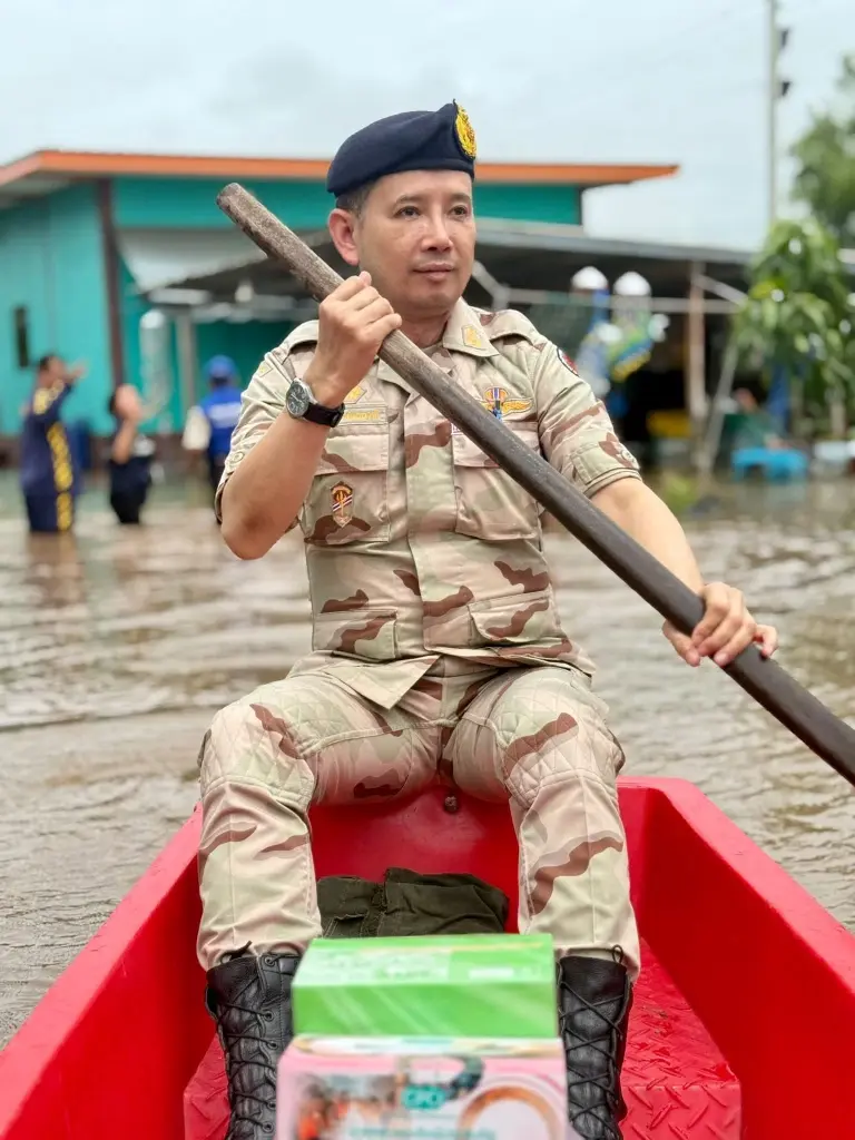 เปิดประวัติ "เสฏฐวุฒิ" นายอำเภอบ้านสร้าง ก่อนโดนเด้งเข้ากรุ!