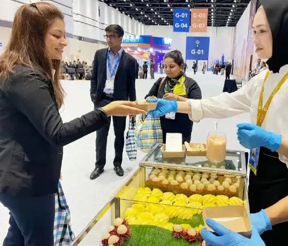 “ผลไม้รถเข็น” เสน่ห์สตรีทฟู้ดไทย เรียกรอยยิ้ม เสิร์ฟความสดชื่น IMF-World Bank 2026
