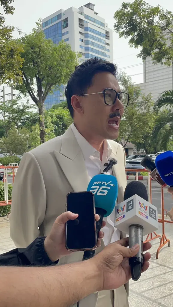 "ทนายตั้ม" จี้สังคมจับตา "อัจฉริยะ" ได้ประกันตัวหรือไม่? เทียบคดีตัวเอง "ยังไม่ได้ประกันตัวเลย" เชื่อหากเข้าคุกมีจ่อแจ้งเพิ่มอีกกว่า 100 คดี