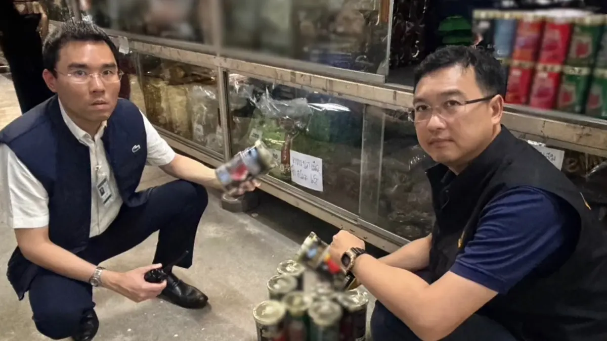 ศุลกากรช่องจอม บุกร้านอาหารสัตว์ 2 แห่งในโคราช ลักลอบนำเข้าเพียบ