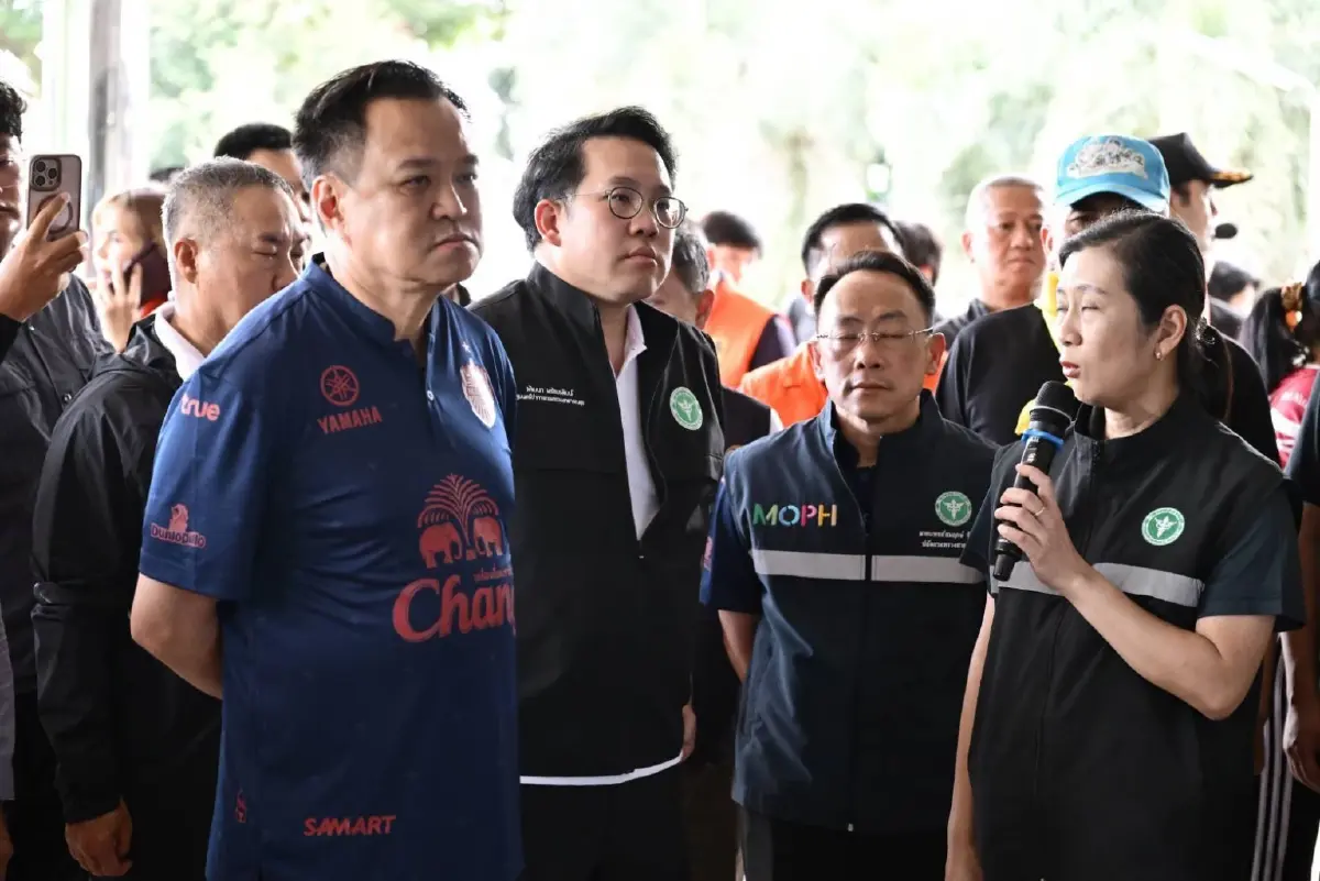 "รมว.พัฒนา - ปลัดสมฤกษ์" ร่วมคณะ "อนุทิน" ลงพื้นที่ ปราจีนบุรี เยี่ยม รพ.สนามค่ายจักรพงษ์
